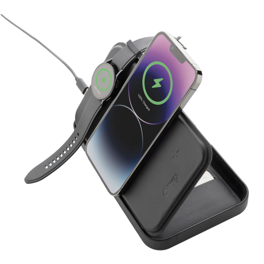 Swiss Peak RCS recycled travel case with 3 in 1 charger