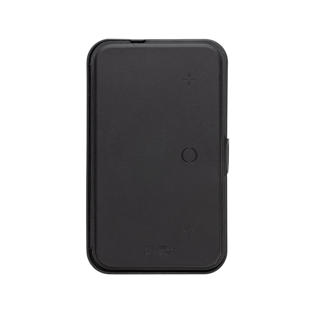 Swiss Peak RCS recycled travel case with 3 in 1 charger