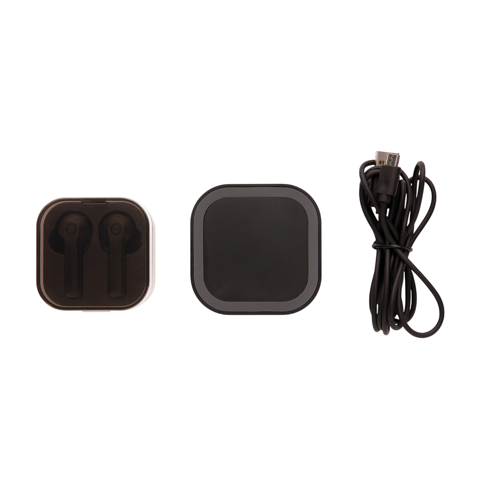 TWS earbuds in wireless charging case
