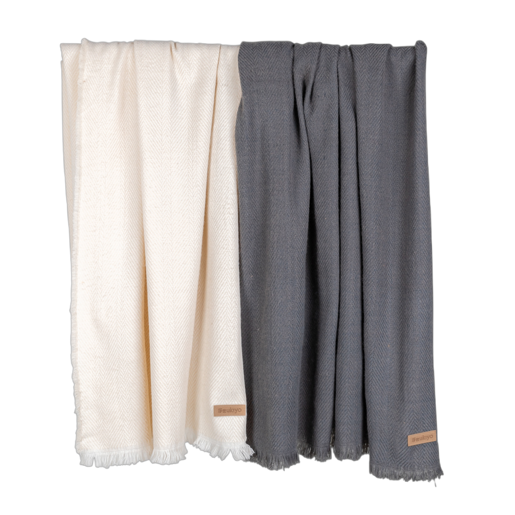 Ukiyo AWARE™ PolylanaR woven blanket 130x150cm