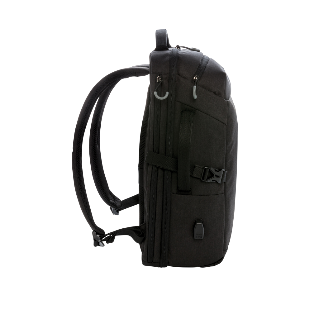 Swiss Peak AWARE™ XXL weekend travel backpack