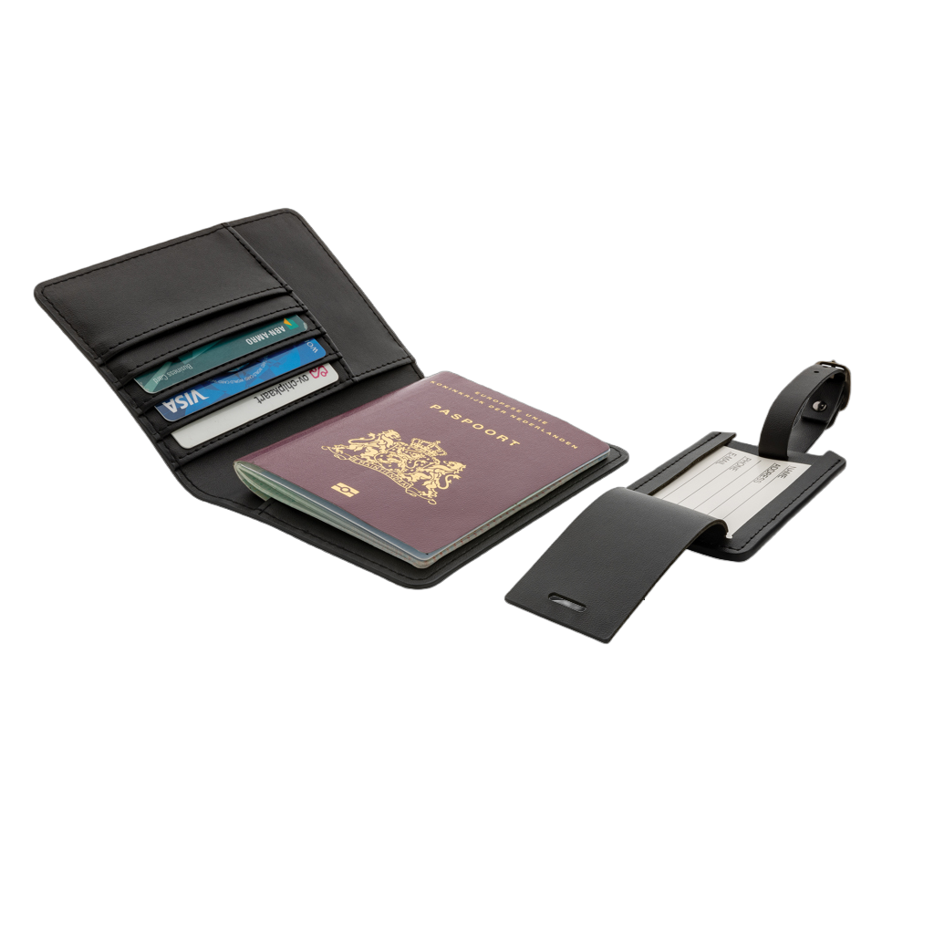 Swiss Peak GRS recycled PU travel gift set