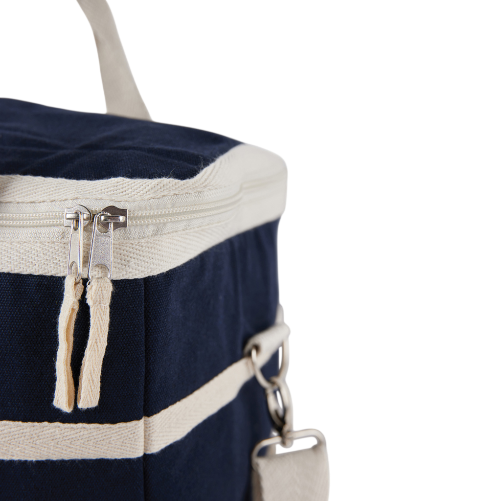 VINGA Volonne AWARE™ recycled canvas cooler basket