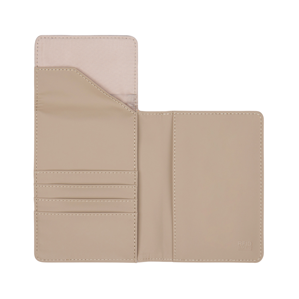 VINGA Baltimore RCS recycled polyester RFID passport cover
