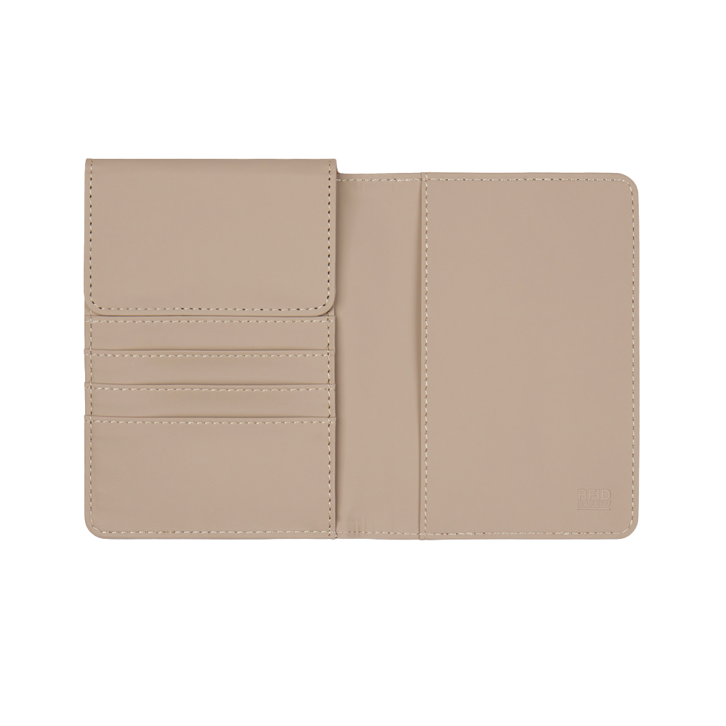 VINGA Baltimore RCS recycled polyester RFID passport cover